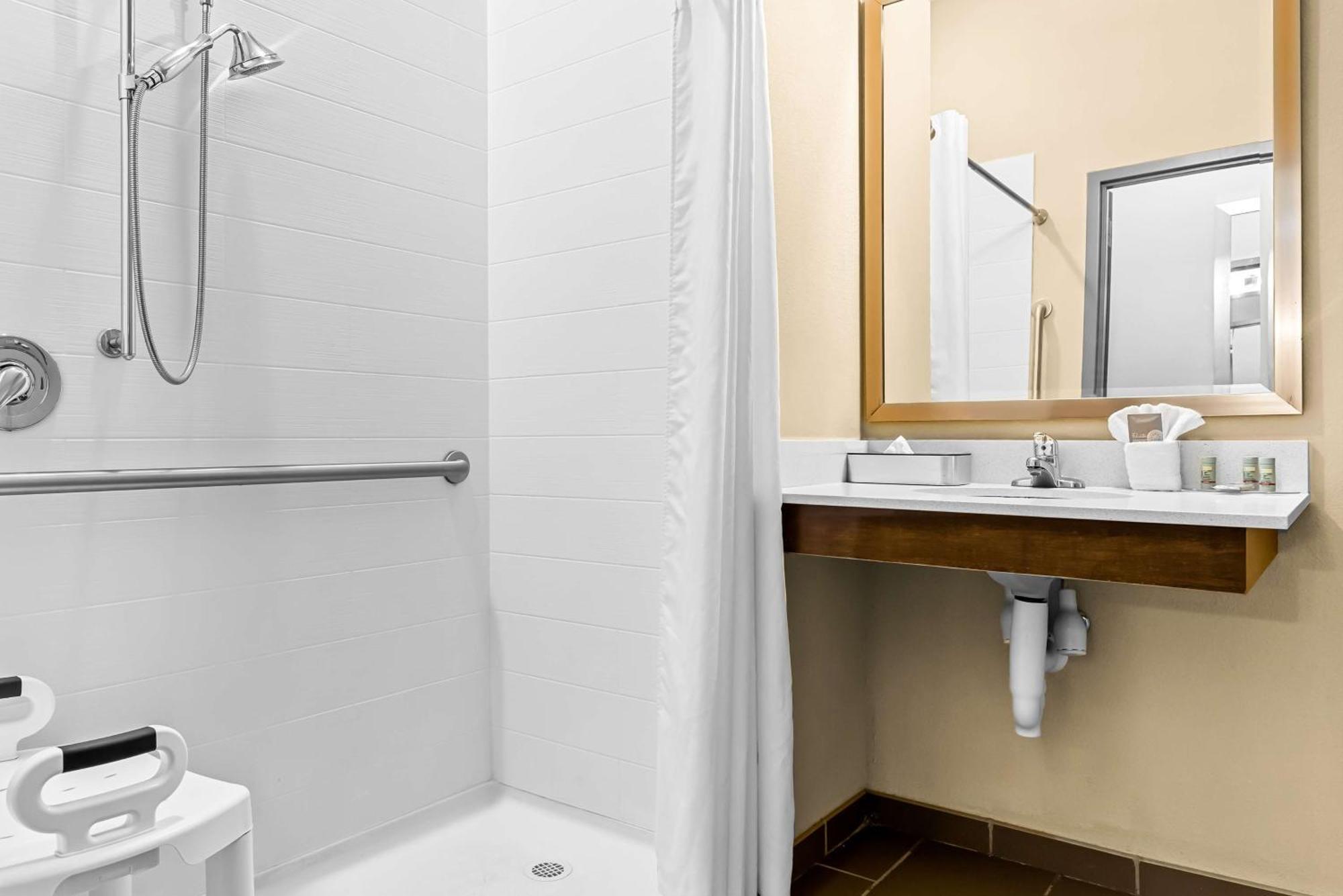 Best Western St. Louis Airport North Hotel & Suites Hazelwood Esterno foto